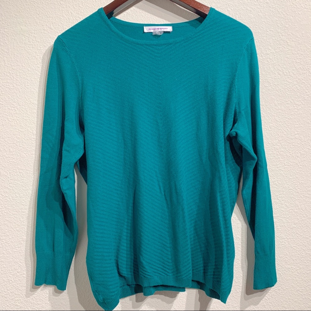 Allison Daley | Green Sweater